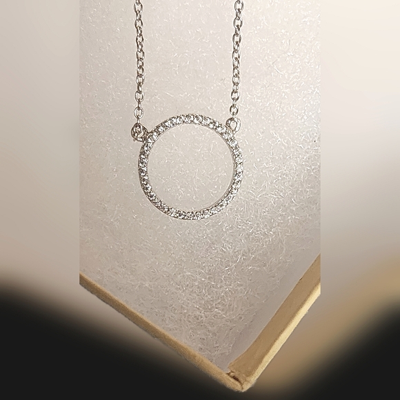STERLING SILVER ROUND PENDANT NECKLACE - Picture 5 of 7